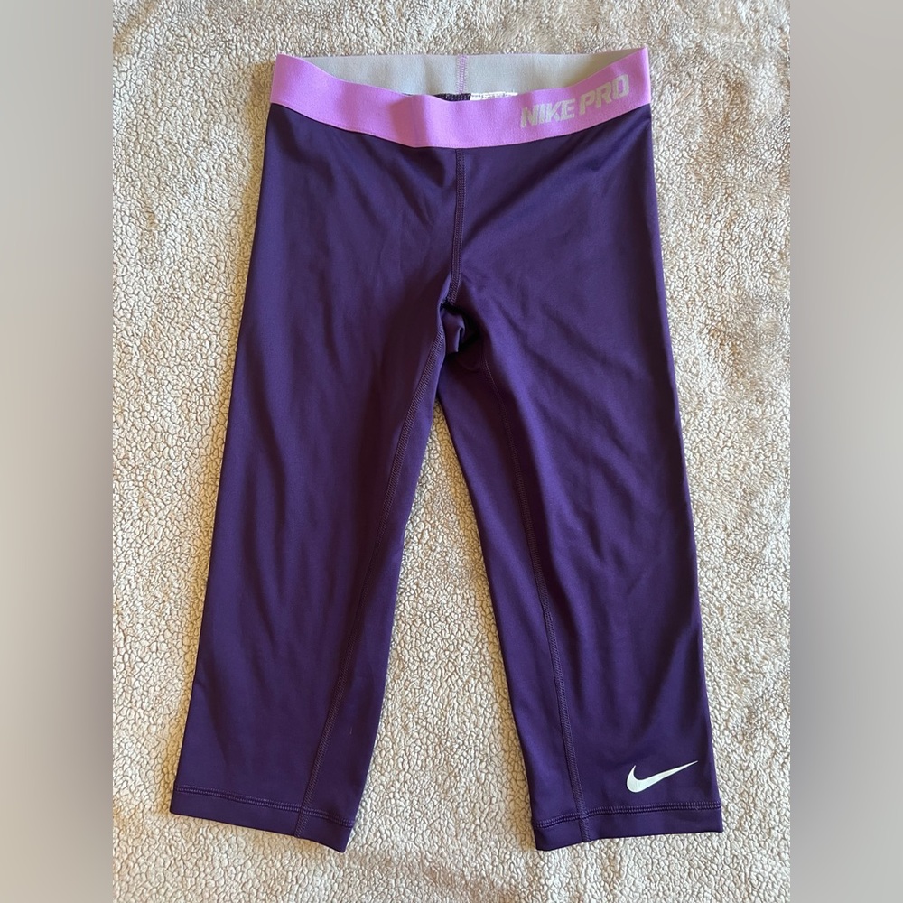 Nike Pro Women’s Purple Capri
